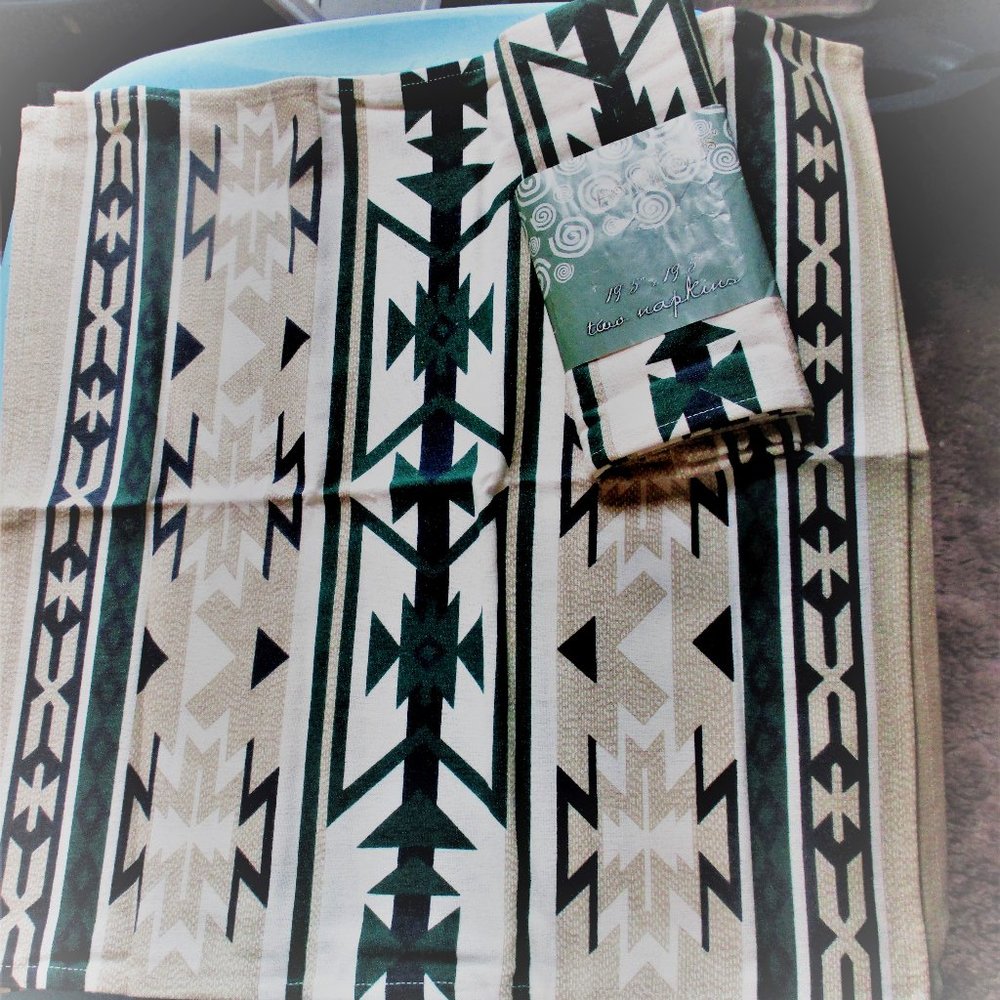 HOME TREND 2 pkgs of 2 Cotton Napkins 19.5x19.5" Deep Green, Black, Cream New